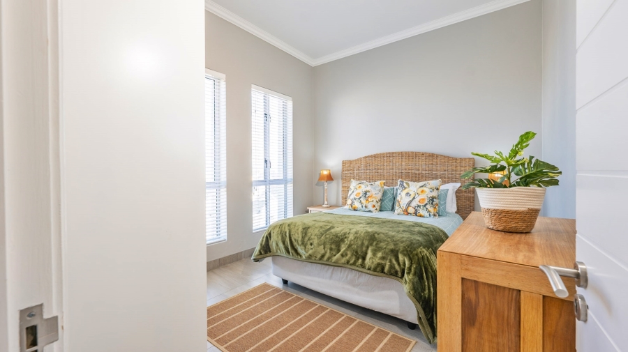 2 Bedroom Property for Sale in Struisbaai Western Cape